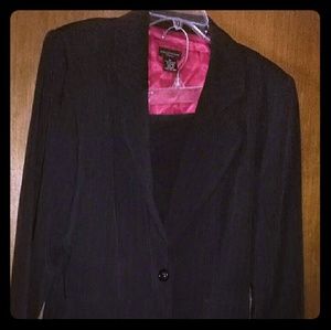 Ladies pants suit
